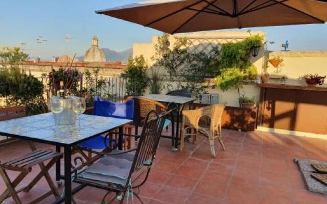 The Spanish Palace Suites, Rooms, Apartments & Terraces