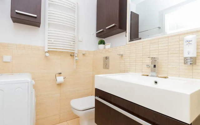 Apartment Piastowska Gdansk by Renters