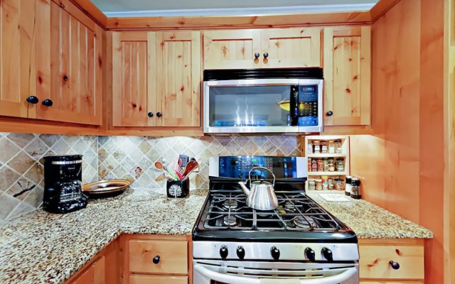 1805 Chibcha St Cabin