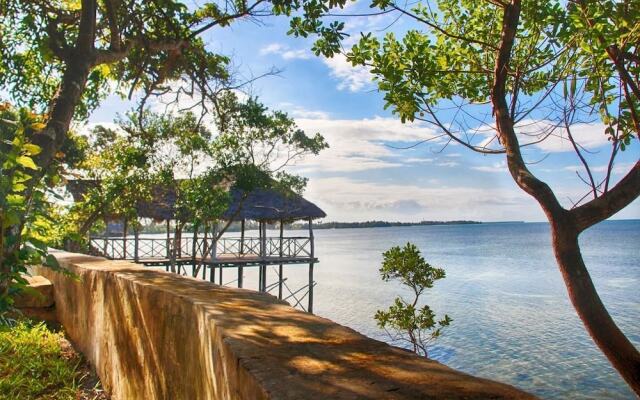 Zan Oceans Resort