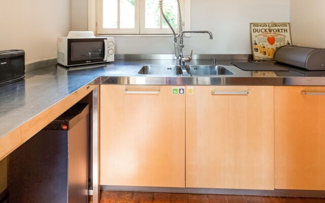 Boutique Holiday Home in Kruibeke with Garden