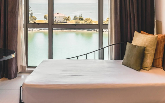 Avillion Admiral Cove