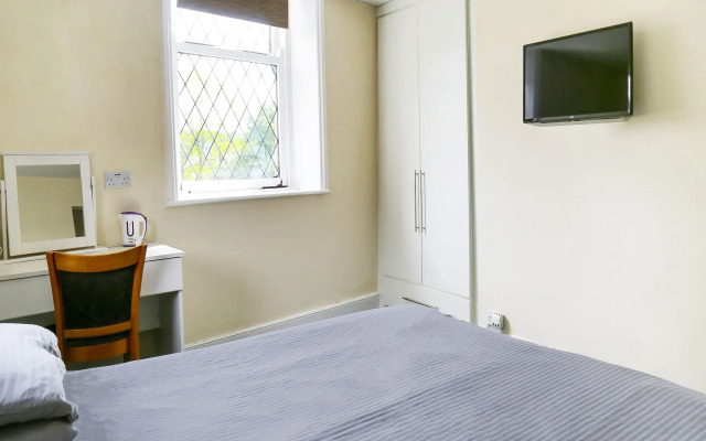 OYO Castle Hotel, Accrington