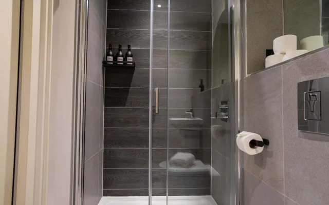 Verdana Suite 1BD Flat Near Centre