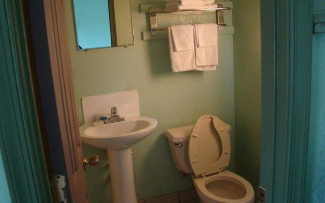 Budget Inn Mount Airy