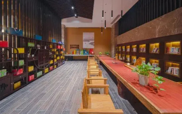 Wanyuan Pinxuan Hotel (Wengyuan County Government Branch)