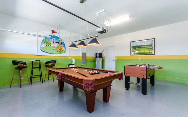 Gorgeous Home W/private Pool & Spa Sleeps 25!