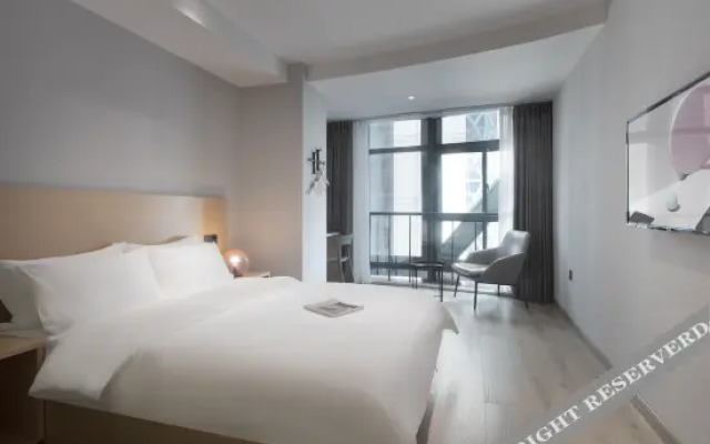 19 hotel