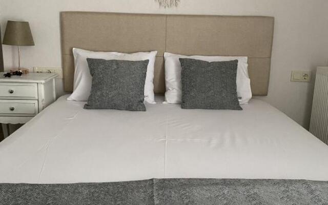 Gokceada Kale Motel