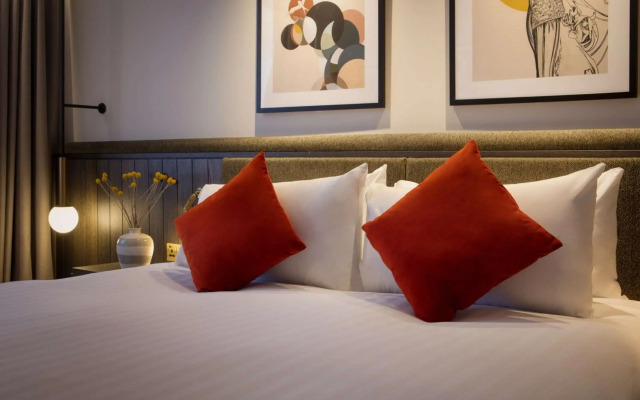 The Samuel Ryder Hotel St Albans, Tapestry Collection Hilton