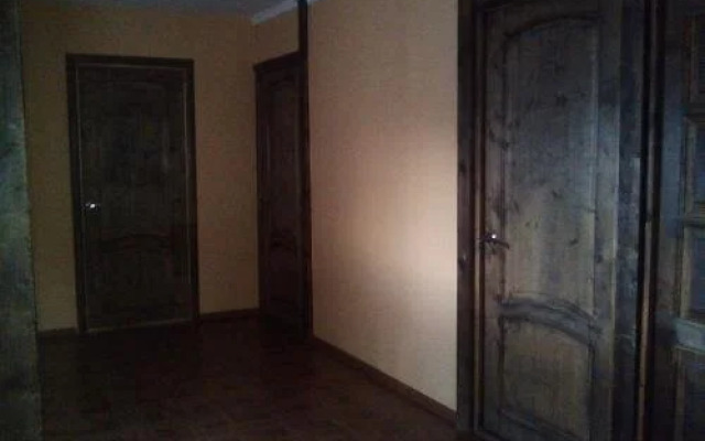 Roza Guest House