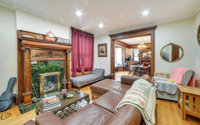 Spacious Pittsburgh Rental: Walk to Frick Park!