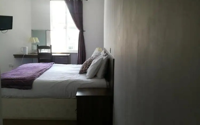 The Barley Sheaf Inn