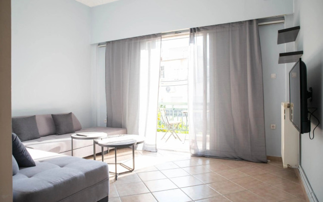 Roof garden apartment near Piraeus port & metro st