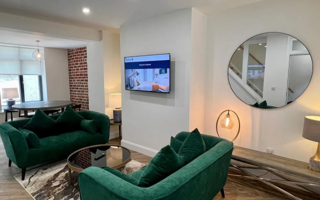 IFSC Townhouse Apartments