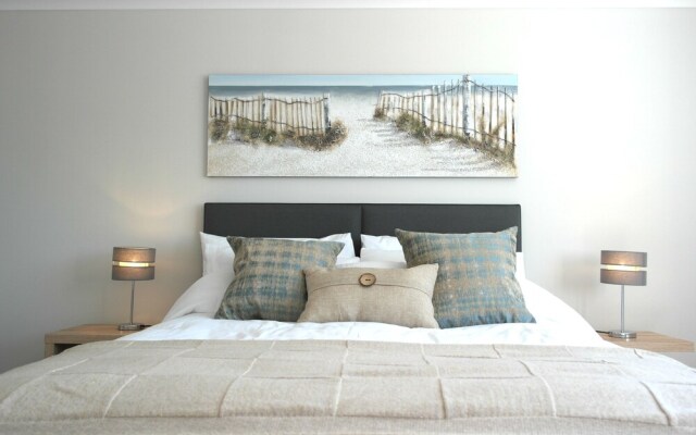 Westhampnett House , Chichester 492113