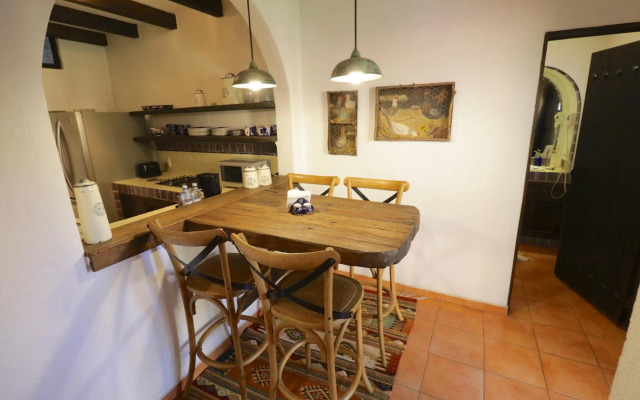 Casa Mia Suites