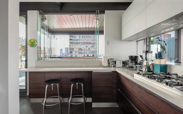319-PH Luxury 3BR Duplex PH