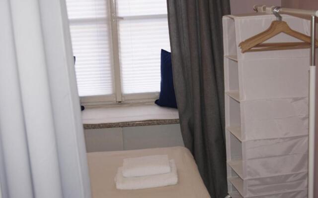 Under Castle Apartment