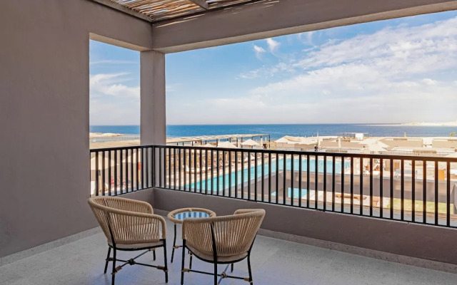 Sentido Naga Bay