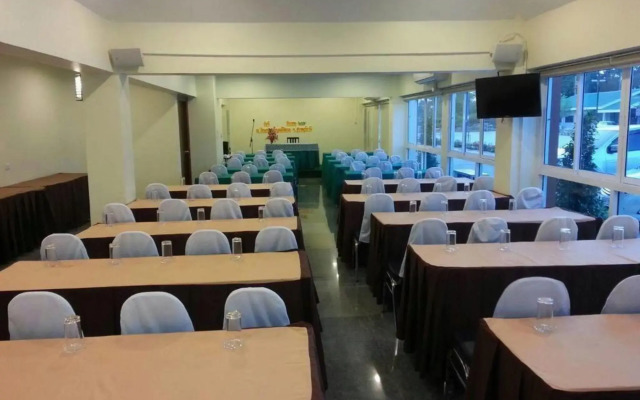 Suksomboon Hotel