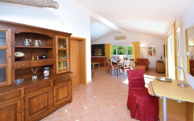 Amazing Home in Vrboska With Wifi and 2 Bedrooms
