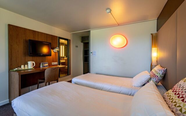 Campanile Dijon Nord - Toison d'Or