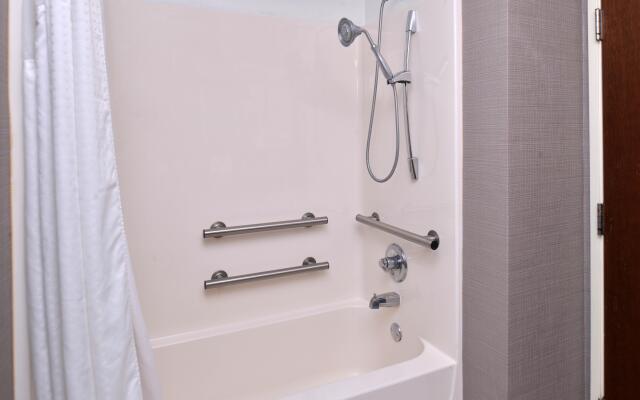 Holiday Inn Express & Suites Lonoke by IHG