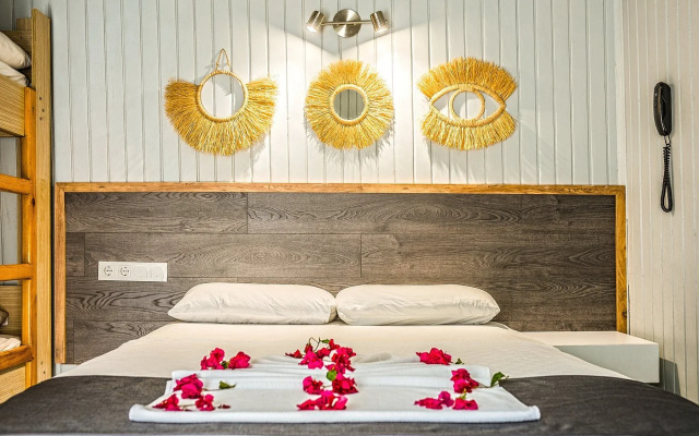 Leda Beach Hotel