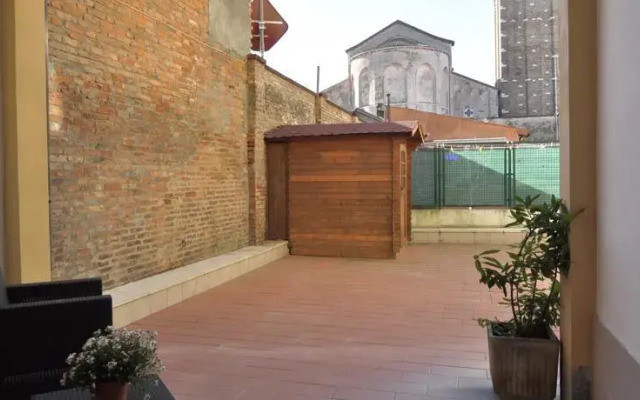 Lagoon Gem with Lagoon view and private garden