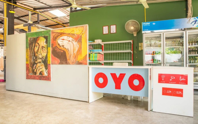 OYO 617 Tira Hostel chalong Phuket