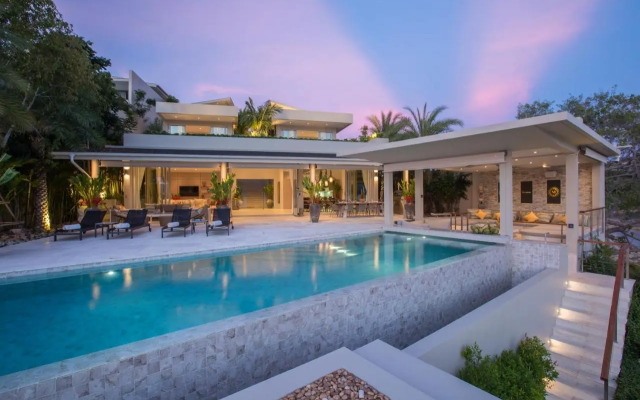 Moonstone - Samui's Premier Private Villa