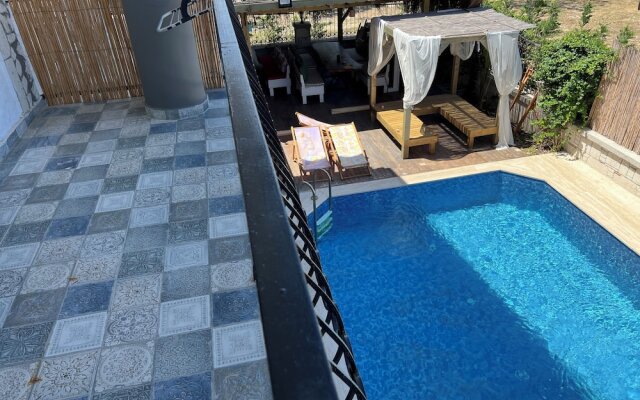 Alacati XL Luxury