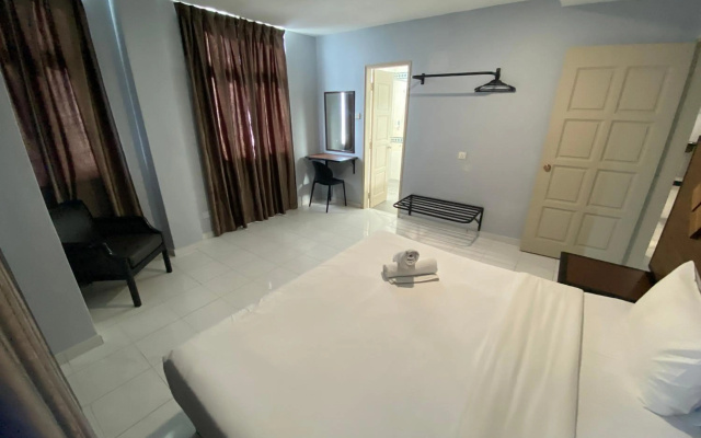 Leisure Cove Hotel & Apartments – Guest Rooms – Tanjung Bungah