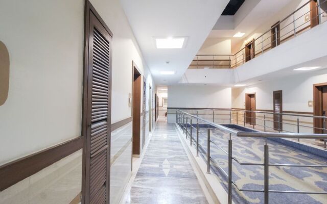 Collection O 48362 Hotel Sri Ram International
