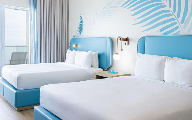 Sherry Frontenac Oceanfront Hotel