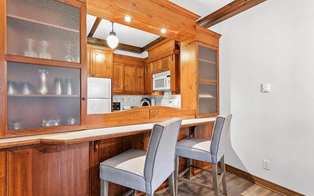Le Manoir 106-5 by Escapades Tremblant