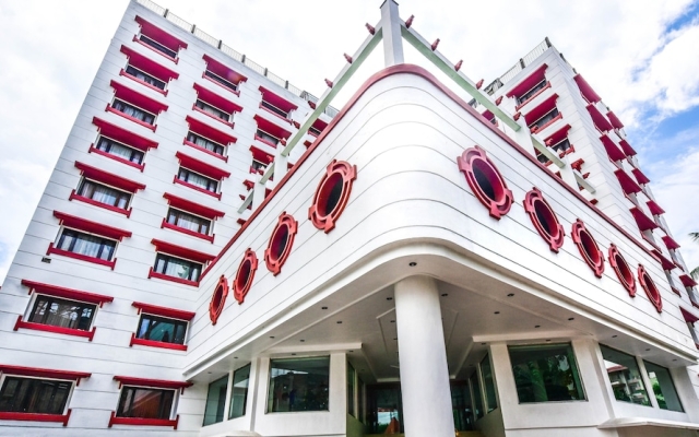 Hotel Grand Starline by OYO Rooms