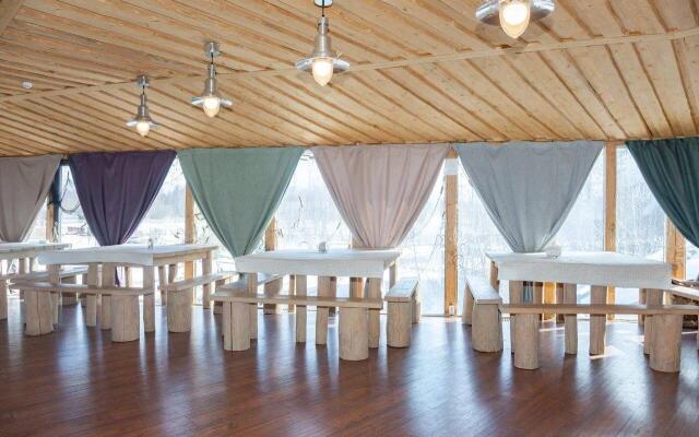 Медвежий угол