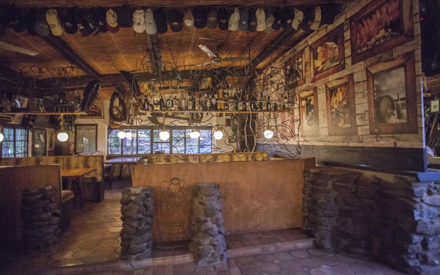 Nona Lodge