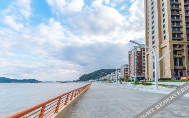 Zhoushan Haijian 18she Hotel