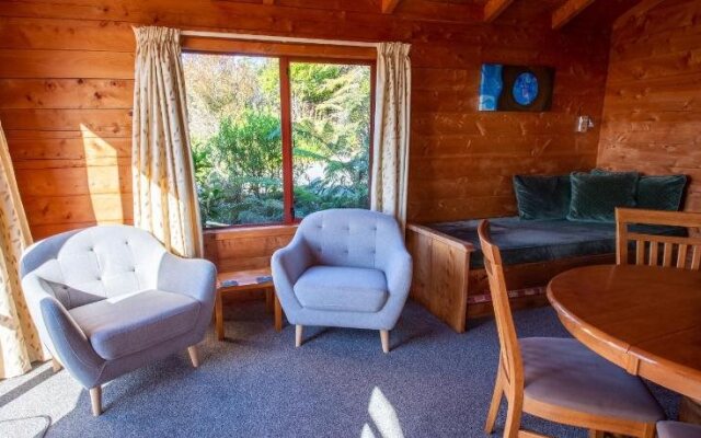Abel Tasman Ocean View Chalet