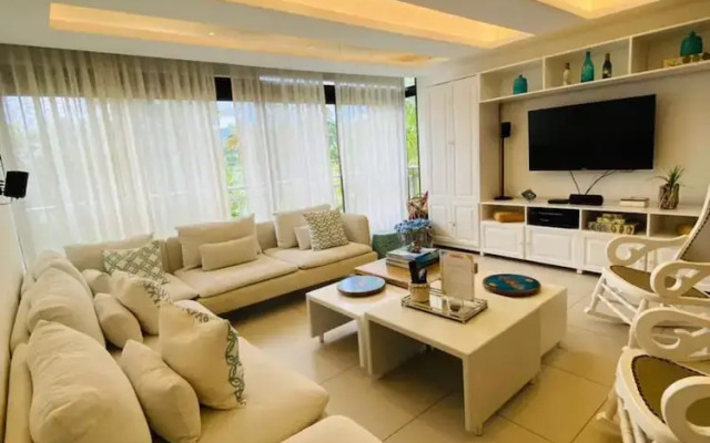 Cozy 3 Bedroom Penthouse in Playa Bonita