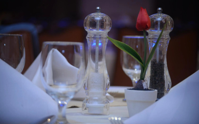 Al Madina Suites Doha