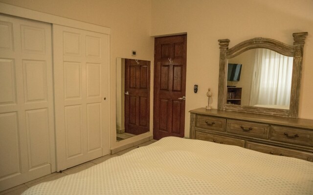 Las Olas A104 3 BR by Casago