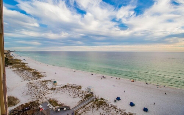 Pelican Beach 1006 1 Bedroom Condo by Pelican Beach Management