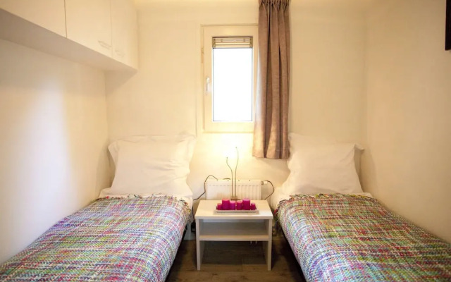 Elegant Chalet 25 km Amsterdam