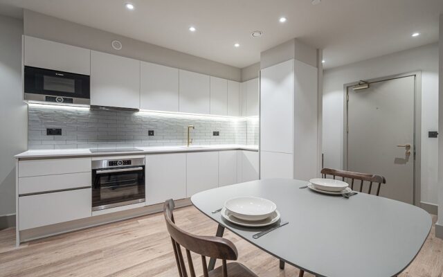Smart North London Apartment