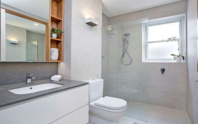 Modern Apartment with Sydney's Finest Views - CP308