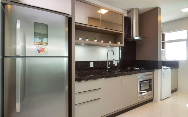 Aluguel Apartamento 3 suítes 80m do mar Bombas/SC
